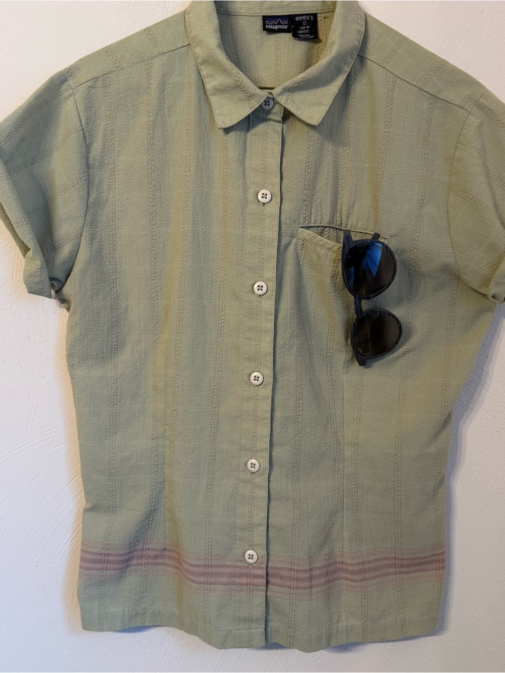 Patagonia Women's Sage Green Short Sleeve Button-Down Shirt